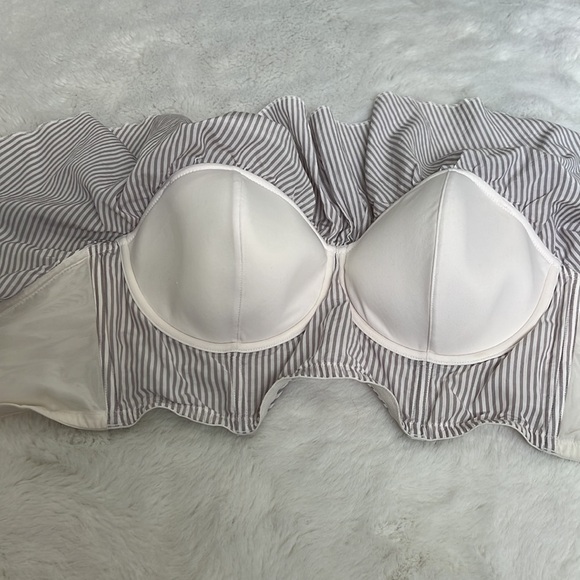 Victoria’s Secret crop top/ Bustier size 36DD built in bra, detachable straps - Picture 7 of 15